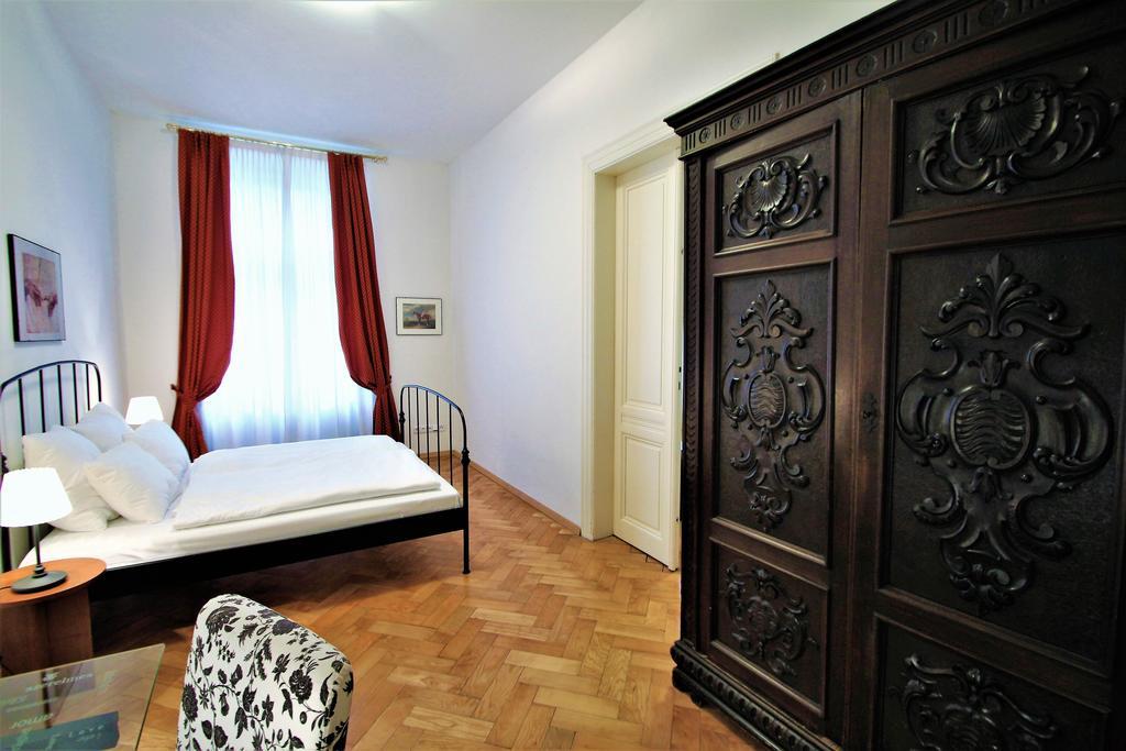 Residence Salvator - By Prague City Apartments — Photos 1